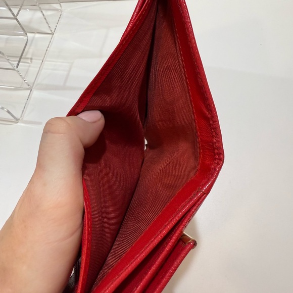 Salvatore Ferragamo Two Tone Wallet - Picture 5 of 7